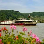 Select Ms Serenade 1 - Hotel 5*