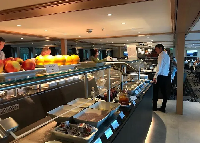 Select Ms Serenade 1 - 5* Düsseldorf