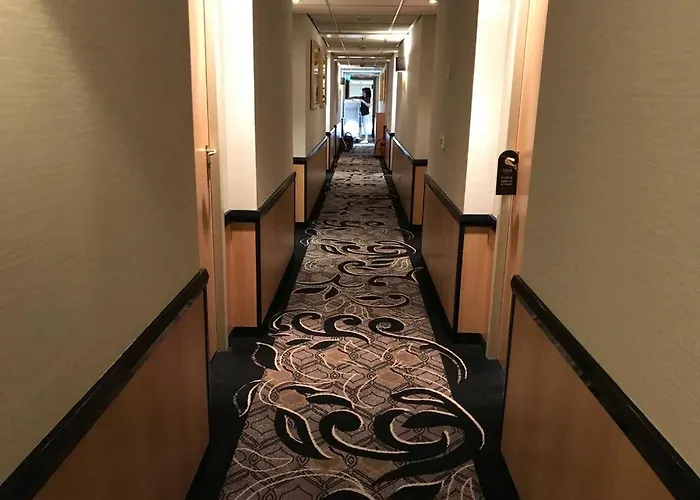 Select Ms Serenade 1 - Hotel