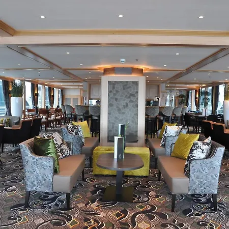 Select Ms Serenade 1 - Hotel