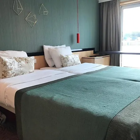 Select Ms Serenade 1 - ホテル